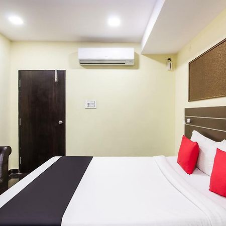 Capital O 60233 Brij Ki Rasoi Deluxe Hotell Lucknow Eksteriør bilde