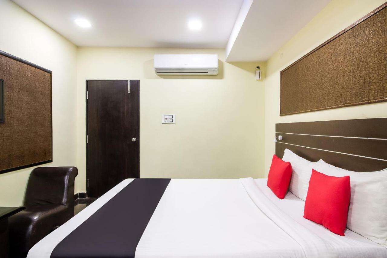 Capital O 60233 Brij Ki Rasoi Deluxe Hotell Lucknow Eksteriør bilde